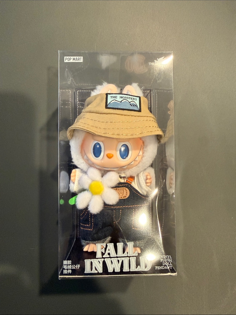 NWT Fall in the Wild Labubu